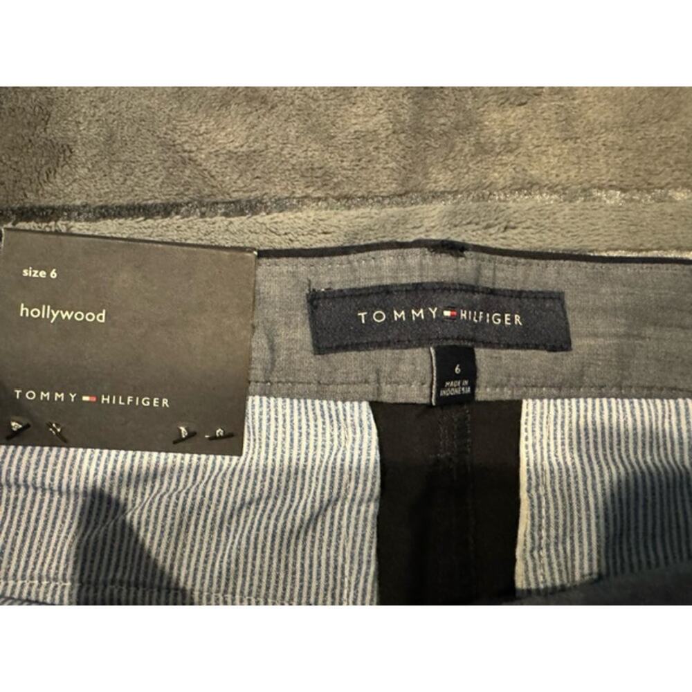 NWT Tommy Hilfiger Women's 9 Inch Hollywood Chino Short size 6 - Picture 5 of 7